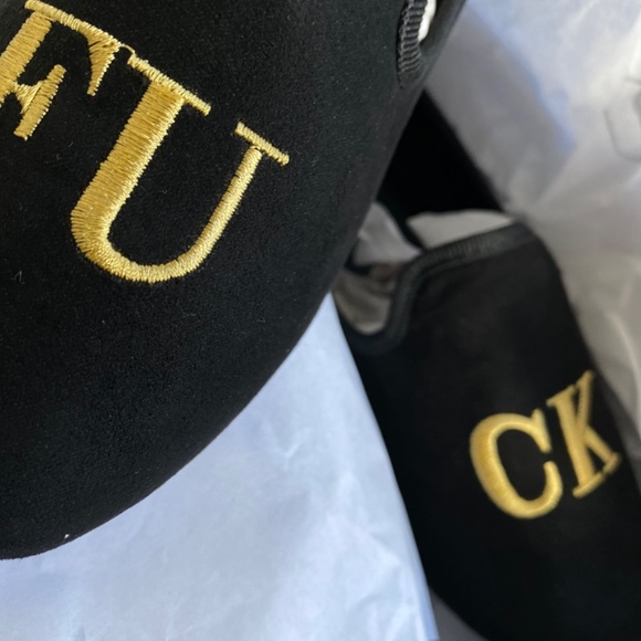 YRU F*€K you lavish flat slip on suede black shoes size 9/39 - Picture 5 of 6